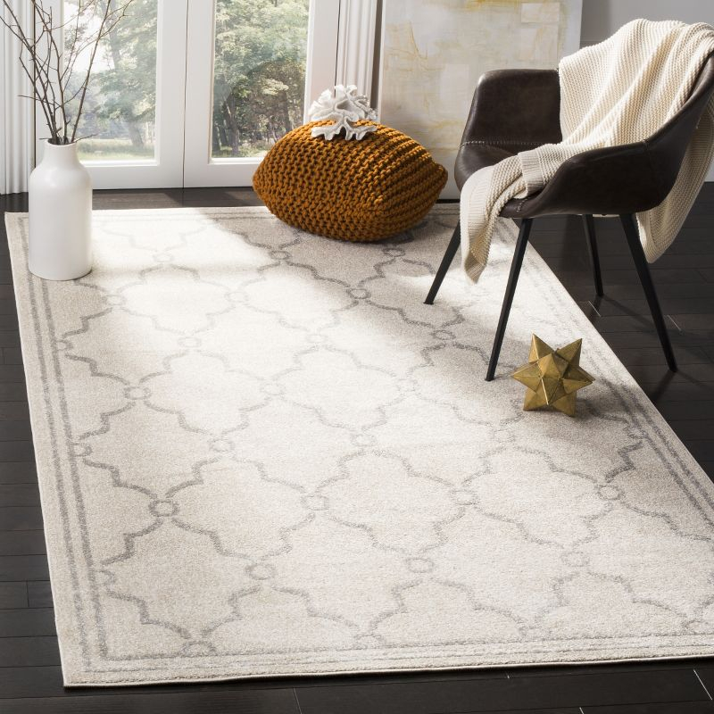 Amherst AMT414 Power Loomed Indoor Area Rug - Ivory/Light Grey - 8'x10' - Safavieh