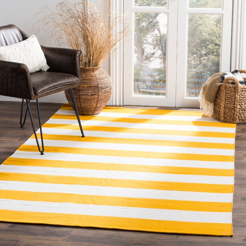 Montauk MTK712 Hand Woven Indoor Accent Rug - Yellow/Ivory - 3'x3' - Safavieh