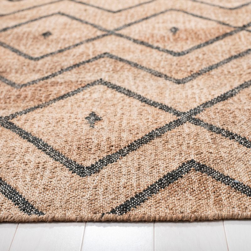 Kilim KLM750 Hand Loomed Area Rug - Natural/Charcoal - 5'x5' - Safavieh.