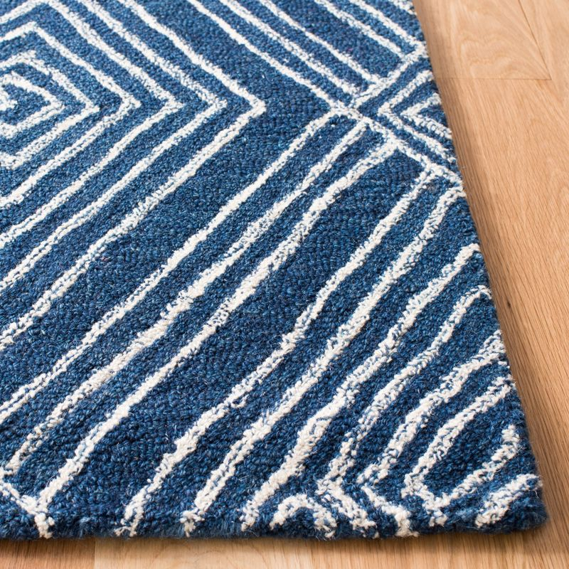 Micro-Loop MLP608 Hand Tufted Area Rug - Navy/Ivory - 4'x6' - Safavieh.