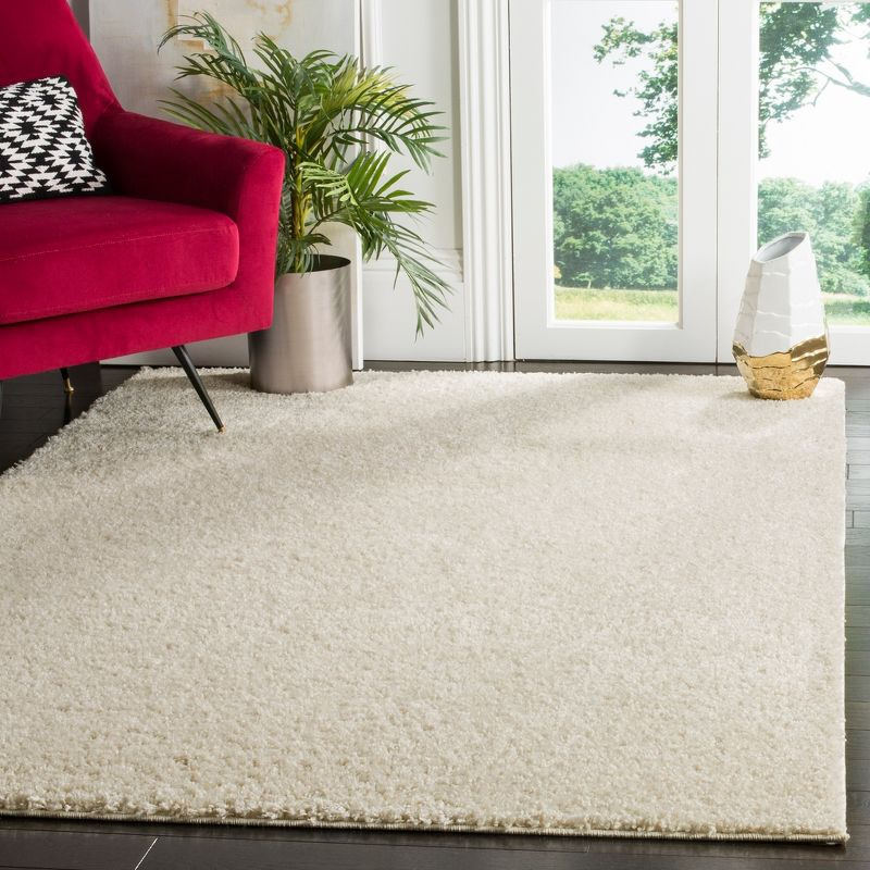 Arizona Shag ASG820 Power Loomed Indoor Accent Rug - Creme - 3'2"x5' - Safavieh
