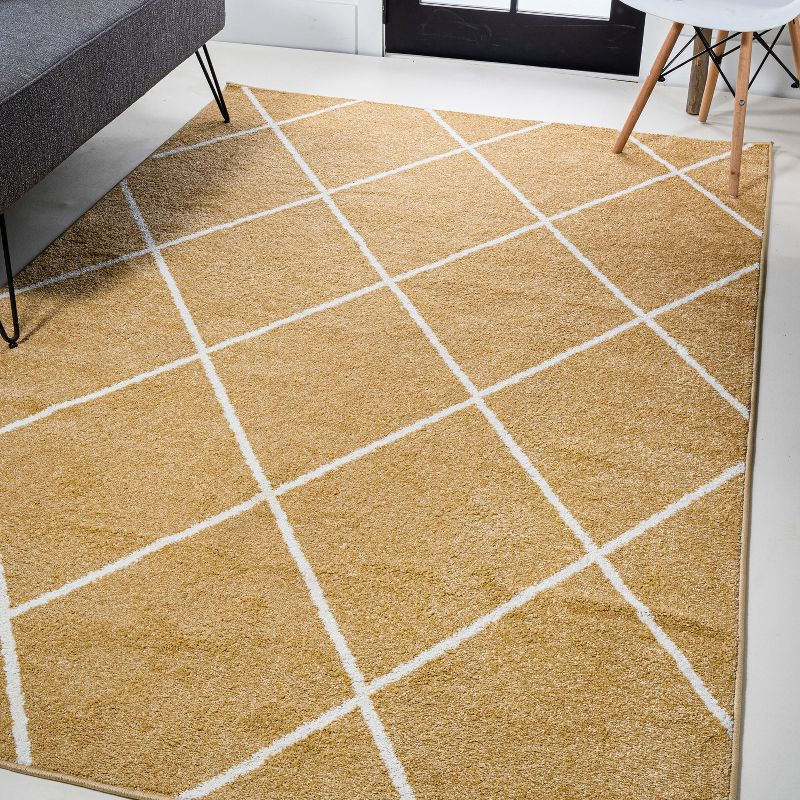 8'x10'  Cole Minimalist Diamond Trellis Area Rug, Gold/White - JONATHAN Y