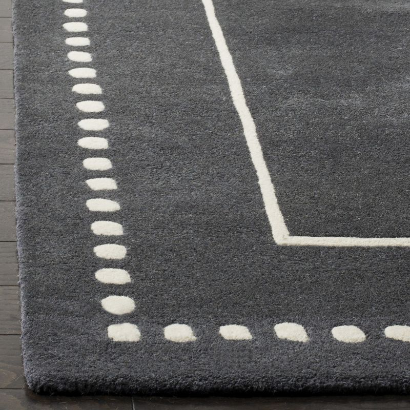 Bella BEL151 Hand Tufted Area Rug - Dark Grey/Ivory - 5'x5' - Safavieh.