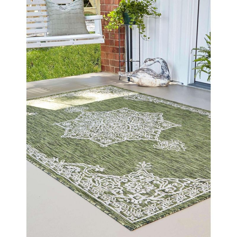 Unique Loom 7' 1 x 10' 0 Rectangle Indoor/Outdoor Traditional Green Area Rug