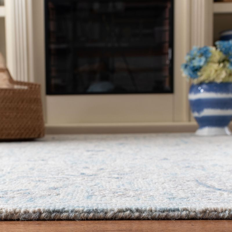 Micro-Loop MLP506 Hand Tufted Indoor Accent Rug - Light Blue/Ivory - 2'6"x4' - Safavieh