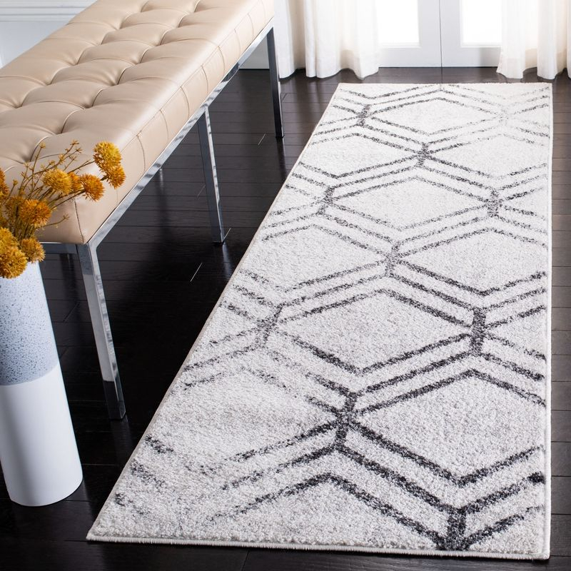 Adirondack ADR253 Machine Made Indoor Accent Rug - Ivory/Grey - 2'-6"x4' - Safavieh