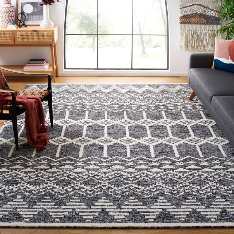 Metro MET253 Hand Tufted Area Rug - Black/Ivory - 8'x10' - Safavieh..