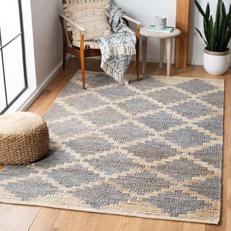 Kilim KLM458 Hand Woven Area Rug - Natural/Grey - 3'x5' - Safavieh.