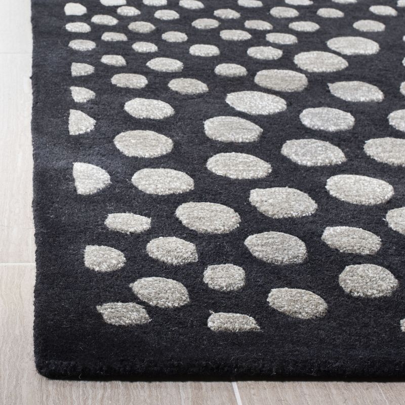 Soho SOH654 Hand Tufted Indoor Area Rug - Dark Grey - 5'x8' - Safavieh
