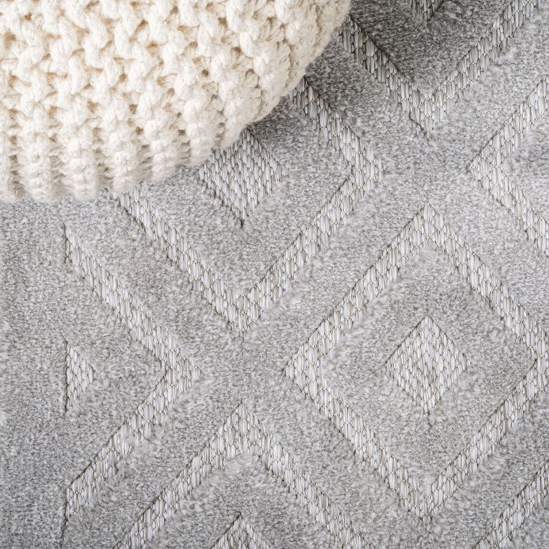 5' x 5' Portmany Neutral Diamond Trellis Indoor/Outdoor Area Rug, Light Gray - JONATHAN Y