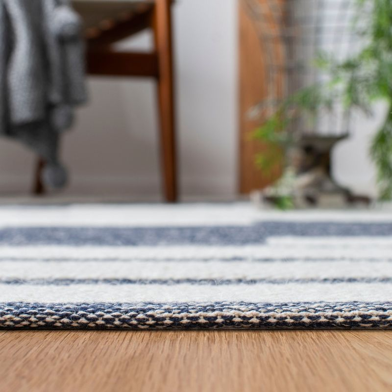 Striped Kilim STK514 Hand Woven Area Rug - Navy/Ivory - 6'x9' - Safavieh.