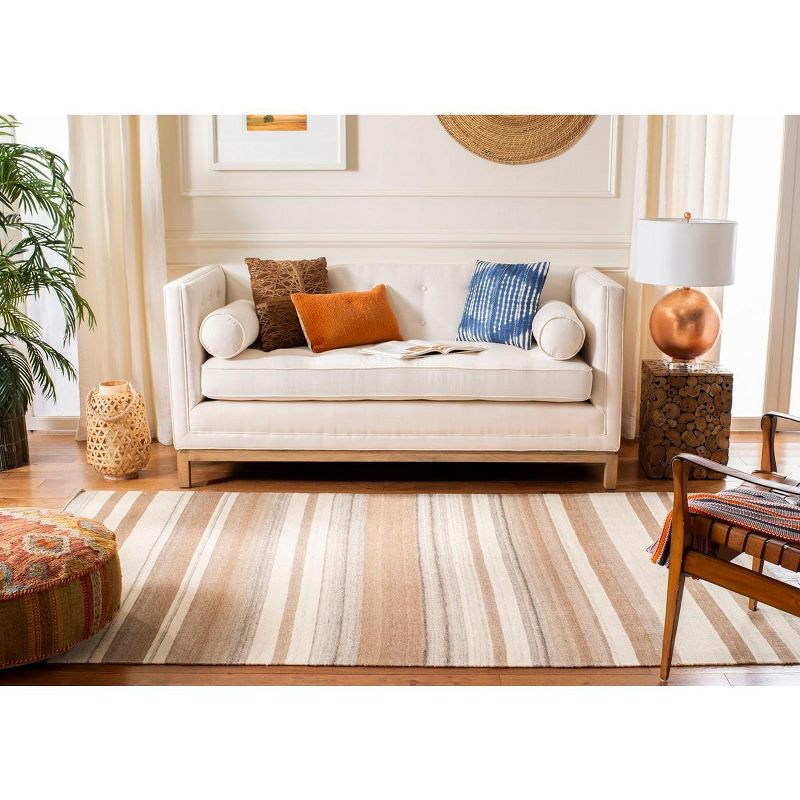 Dhurries DHU631 Hand Woven Flat Weave Area Rug Natural / Camel 4' X 6' - Safavieh.