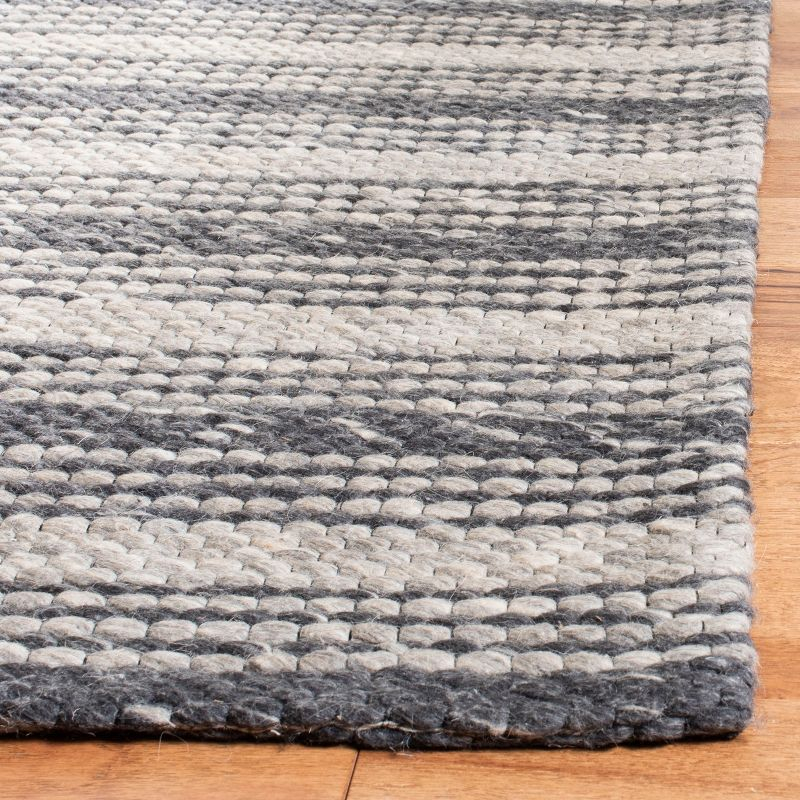 Marbella MRB522 Hand Loomed Indoor Area Rug - Grey/Chocolate - 6'x9' - Safavieh