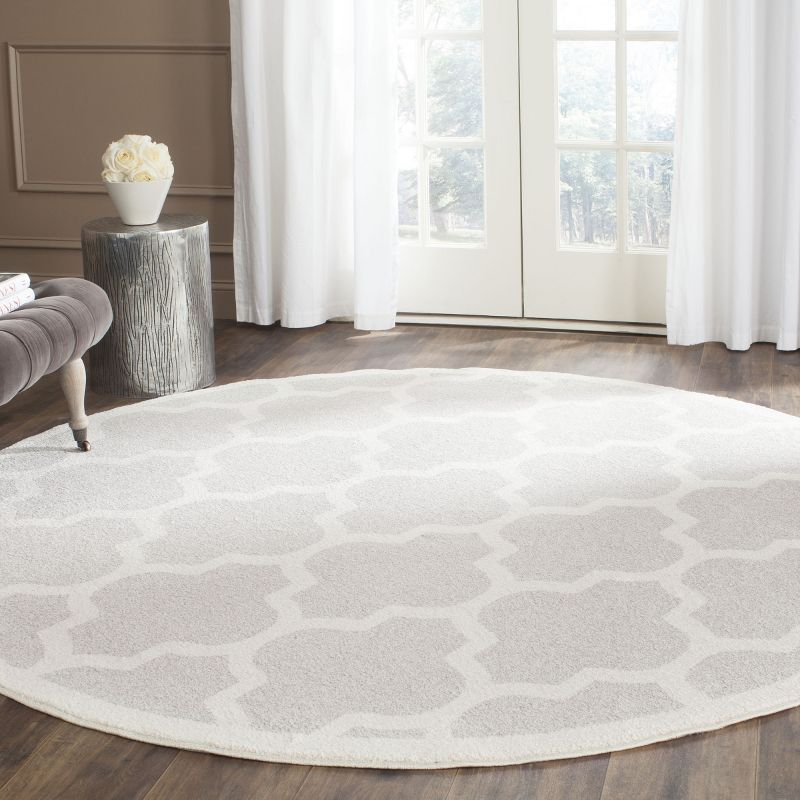 Amherst AMT420 Power Loomed Indoor Area Rug - Light Grey/Beige - 5' Round - Safavieh