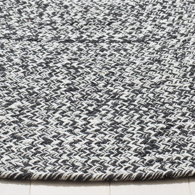Braided BRD256 Hand Woven Indoor Accent Rug - Ivory/Black - 3' Round - Safavieh