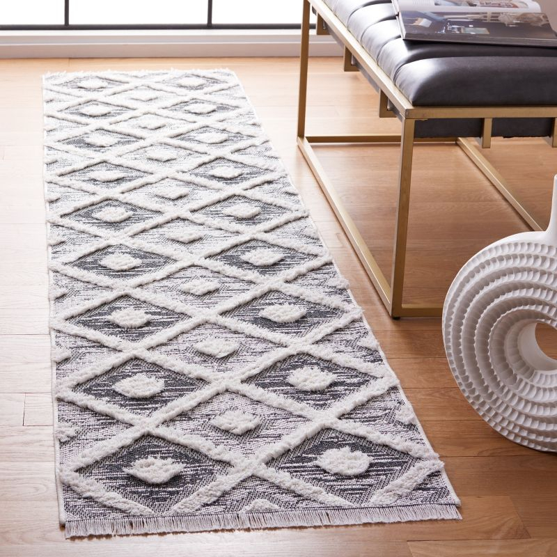 Augustine AGT730 Machine Made Indoor Runner - Black/Ivory - 2'x9' - Safavieh