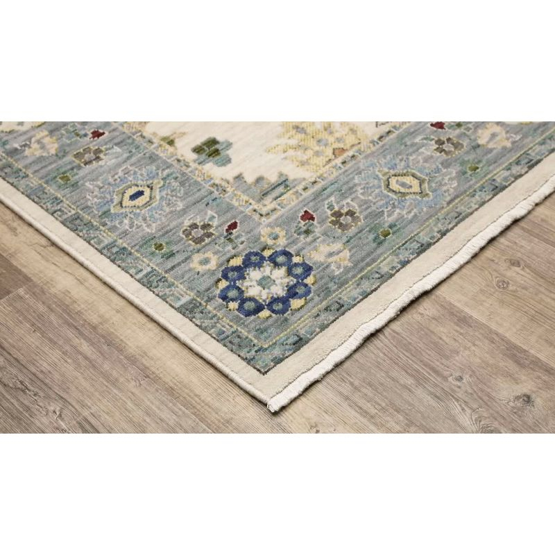 Oriental Weavers Lucca Traditional Rug 846H1 in Ivory Rectangle 1' 11" X 3'