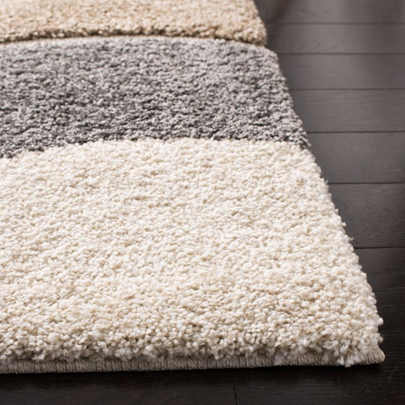 Florida Shag SG475 Power Loomed Indoor Runner Rug - Ivory/Grey - 2'3"x8' - Safavieh