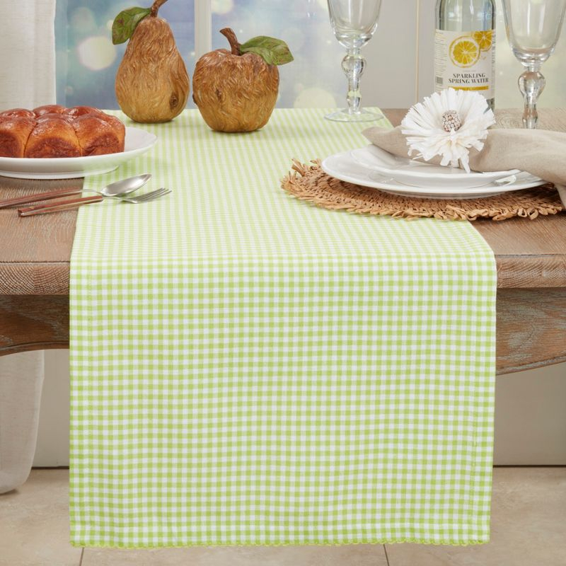 Saro Lifestyle Traditional Gingham Table Runner, Green, 16"x72"