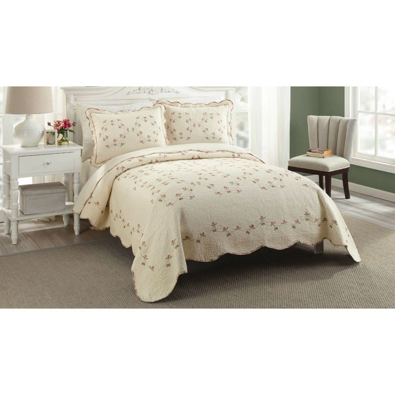 Queen Felisa Bedspread Pink/Ivory - Modern Heirloom: Floral Pattern, Machine Washable, Year Round Comfort