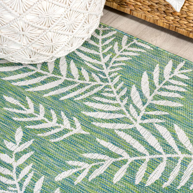 5' x 5' Nevis Palm Frond Indoor/Outdoor Area Rug, Cream/Green - JONATHAN Y