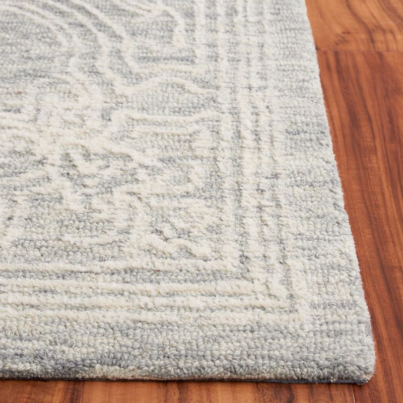 Ebony EBN310 Hand Tufted Indoor Area Rug - Ivory/Grey - 4'x6' - Safavieh