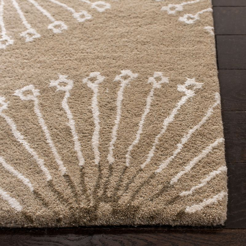 Soho SOH821 Hand Tufted Area Rug - Beige/Brown - 6'x6' - Safavieh.