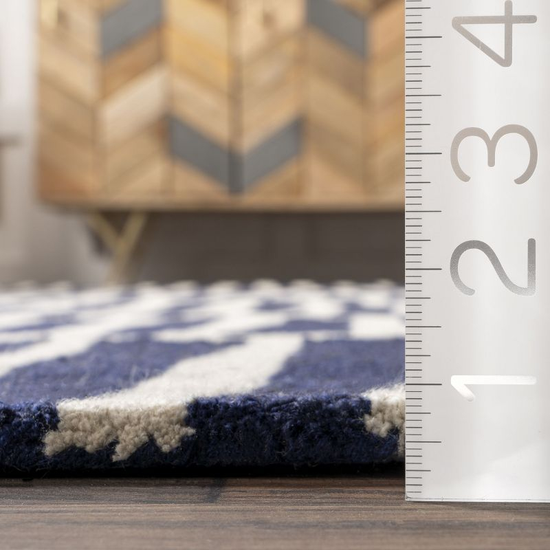 Nuloom Lemuel Geometric 2x6 Wool Runner Indoor Area Rug for Living Room Bedroom Dining Room Entryway Hallway Kitchen, Navy/Ivory
