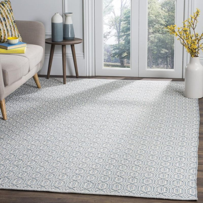 Montauk MTK333 Hand Woven Area Rug - Ivory/Blue - 6'x9' - Safavieh.
