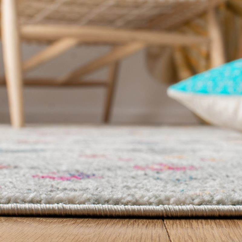 Madison 700 MAD798 Power Loomed Indoor Area Rug - Grey/Gold - 6'7"x6'7" - Safavieh