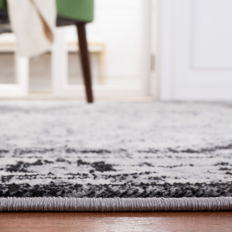 Brentwood BNT853 Power Loomed Indoor Area Rug - Black/Ivory - 6'7"x6'7" - Safavieh