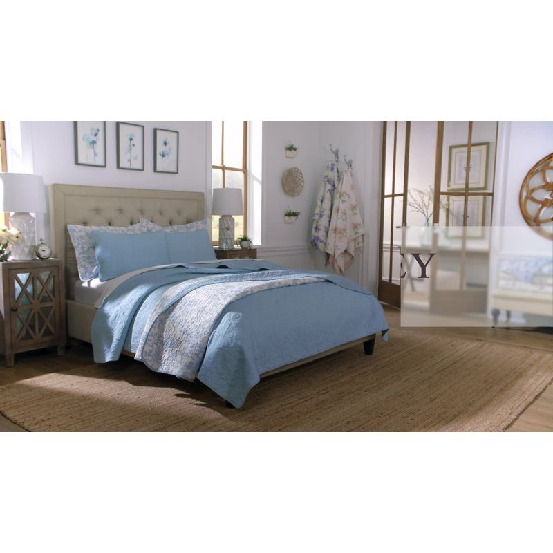 White Heirloom Crochet Quilt Set (Twin) - Laura Ashley