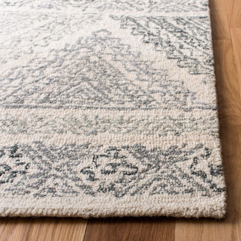 Micro-Loop MLP206 Hand Tufted Indoor Area Rug - Ivory/Grey - 5'x8' - Safavieh