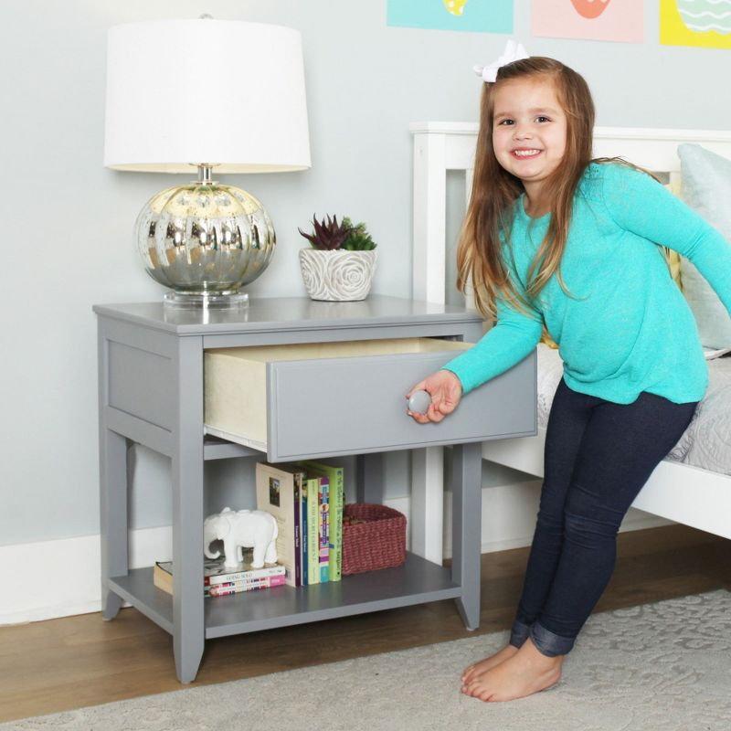 Max & Lily Nightstand with Storage Drawer, Small Solid Wood Bedside, Side Tables for Bedroom