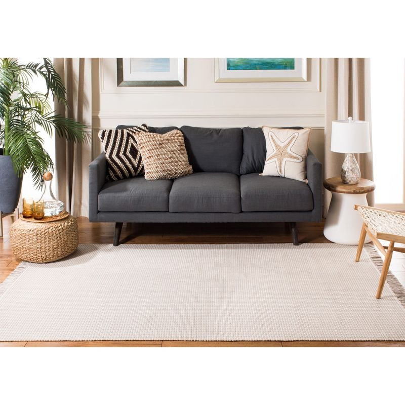 Montauk MTK340 Hand Woven Indoor Accent Rug - Ivory/Grey - 4'x4' - Safavieh