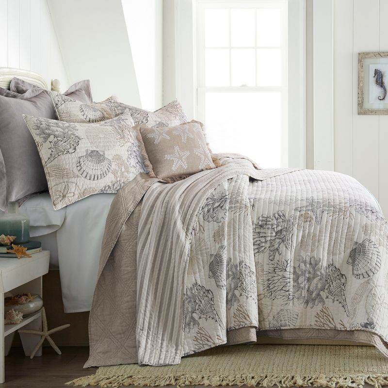 Caspian Sea Full/Queen Quilt Set - One Full/Queen Quilt and Two Standard Shams - Levtex Home