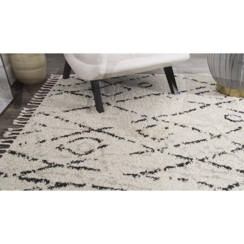 Nuloom Nieves Moroccan 5 Square Indoor Area Rug for Living Room Bedroom Dining Room, Off White/Dark Grey
