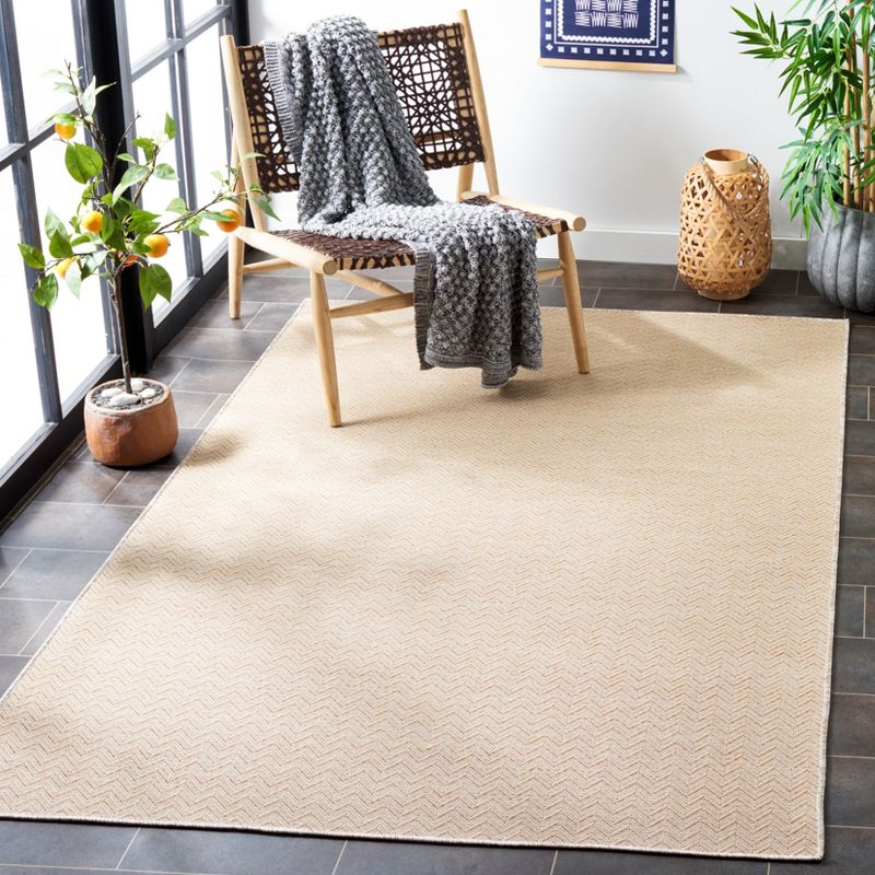 Hampton HTN233 Power Loomed Indoor/Outdoor Area Rug - Natural - 6'5"x9'6" - Safavieh.