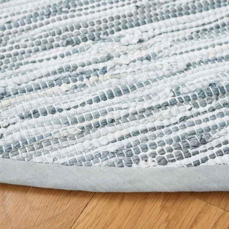 Montauk MTK753 Hand Woven Area Rug - Silver - 6' Round - Safavieh.