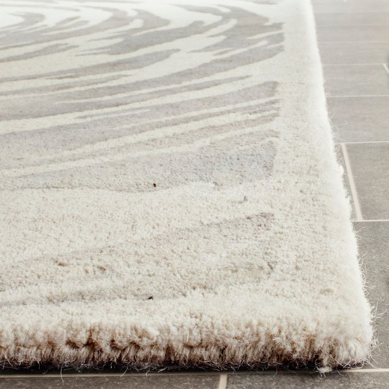 Bella BEL128 Hand Tufted Accent Rug - Ivory/Grey - 2'x3' - Safavieh.