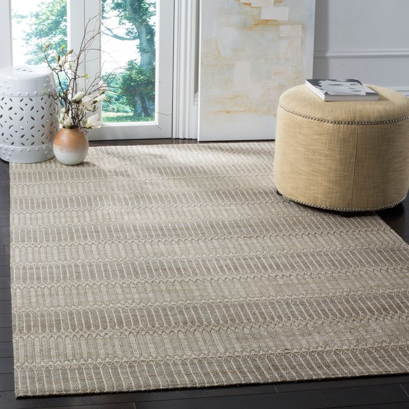 Marbella MRB124 Hand Loomed Indoor Area Rug - Camel/Grey - 5'x8' - Safavieh