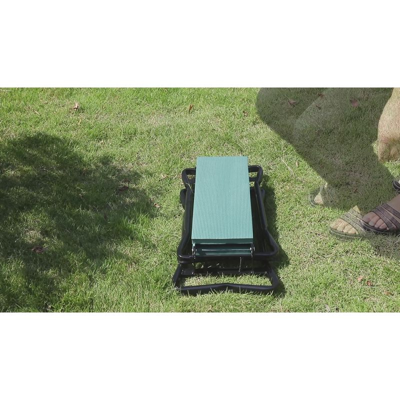 Outsunny Padded Garden Kneeler and Seat Bench, Padded Foldable Garden Stool, Green