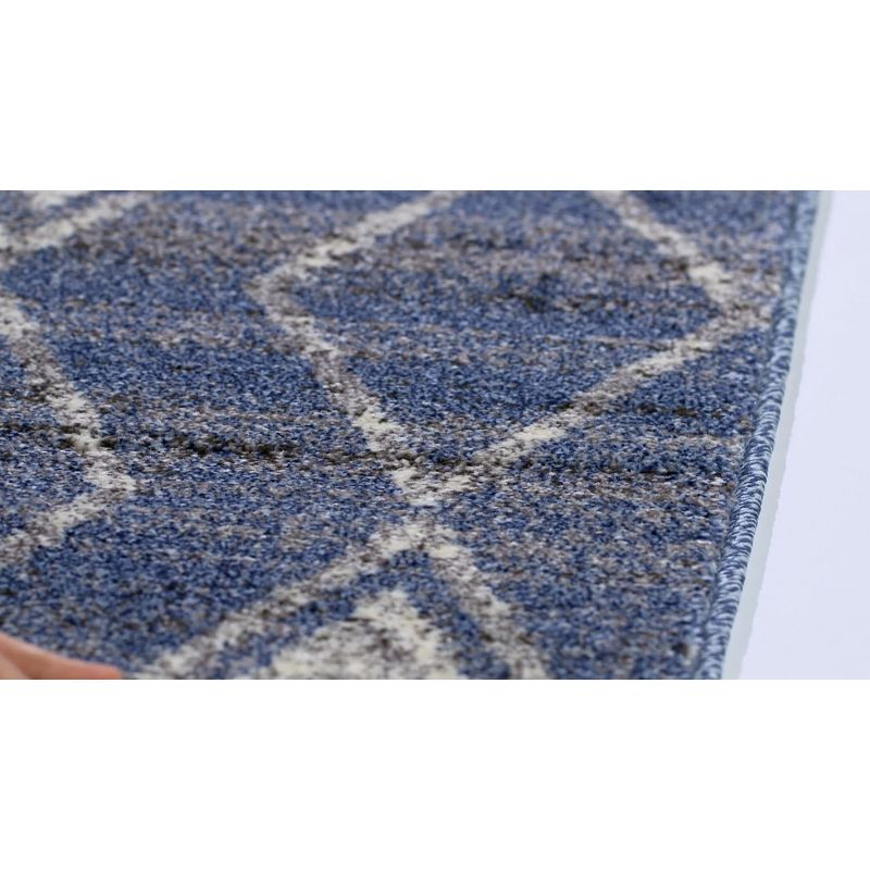 Tunisia TUN296 Power Loomed Area Rug - Light Blue/Cream - 4'x6' - Safavieh.