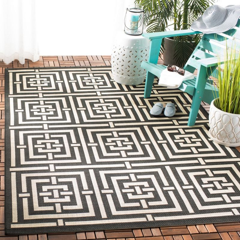 Courtyard CY6937 Power Loomed Indoor and Outdoor Area Rug - Black/Bone - 4'x5'7" - Safavieh