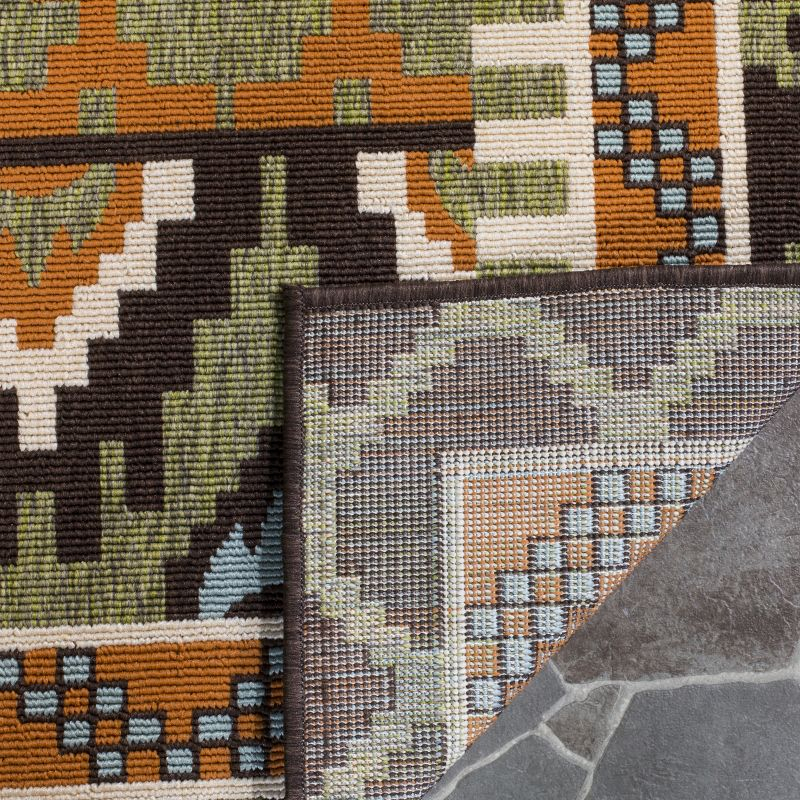 Veranda VER096 Power Loomed Indoor/Outdoor Area Rug - Green/Terracotta - 5'3"x5'3" - Safavieh