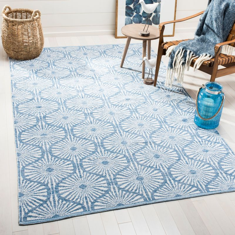 Montauk MTK606 Hand Woven Indoor Accent Rug - Blue/Ivory - 3'x5' - Safavieh