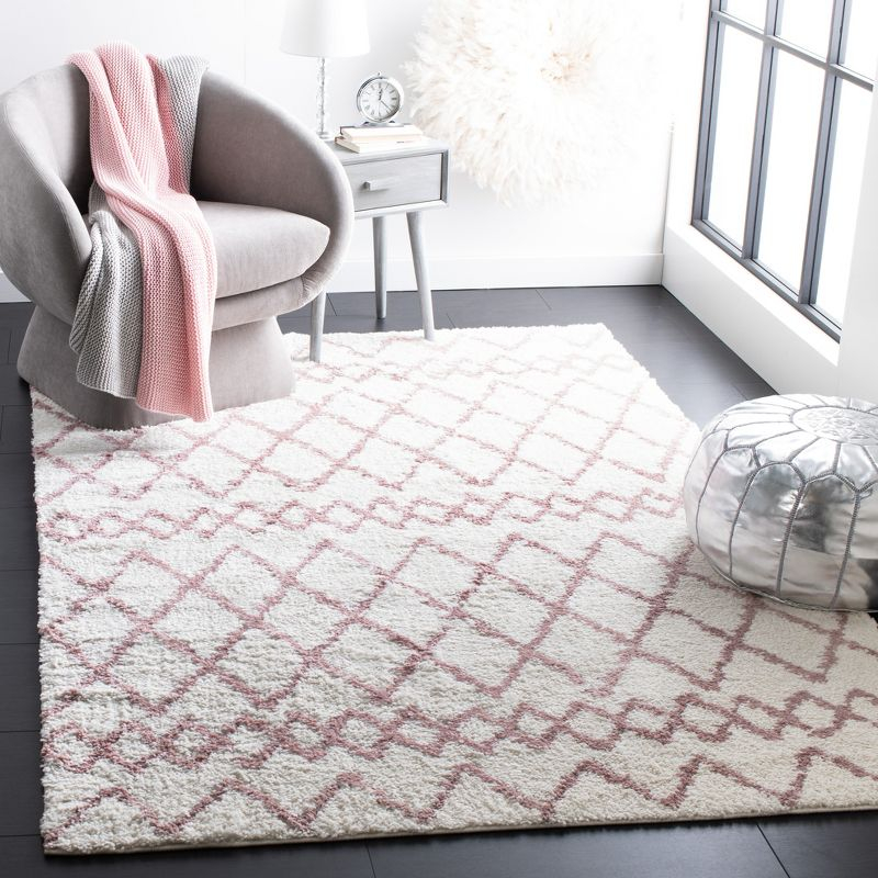 Berber Shag BER165 Power Loomed Indoor Area Rug - Ivory/Light Rose - 4'x6' - Safavieh