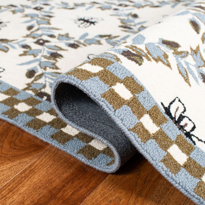 Chelsea HK55 Hand Hooked Accent Rug - Ivory/Light Blue - 2'6"x4' - Safavieh.