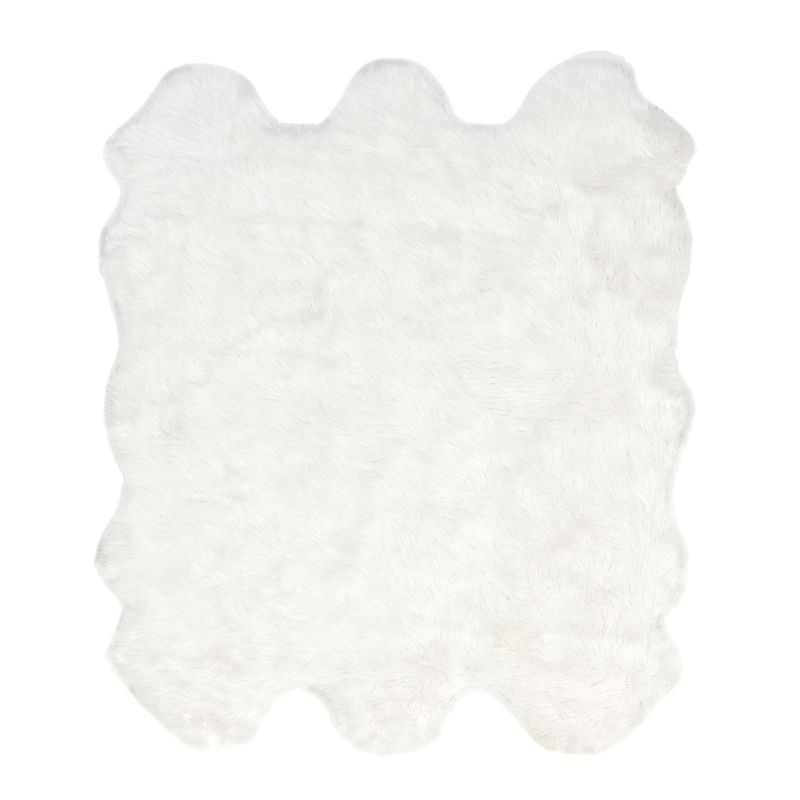 Nuloom Deonna Animal Print Shaped 5x6 Shag Indoor Area Rug for Living Room Bedroom Dining Room Nursery, White