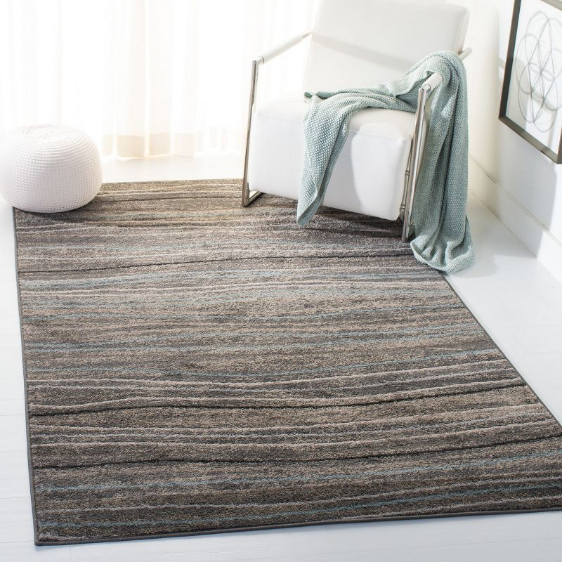 Amsterdam AMS111 Power Loomed Indoor Area Rug - Silver/Beige - 4'x6' - Safavieh